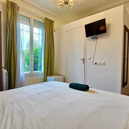 Apartment Style Hoteliere Dans Partage, La Zen Proxy Paris, Stade De France